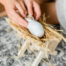 Load image into Gallery viewer, The Giving Manger